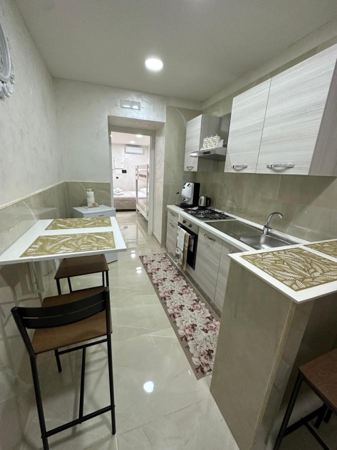 Chloehouse Apartment Napoli Bagian luar foto