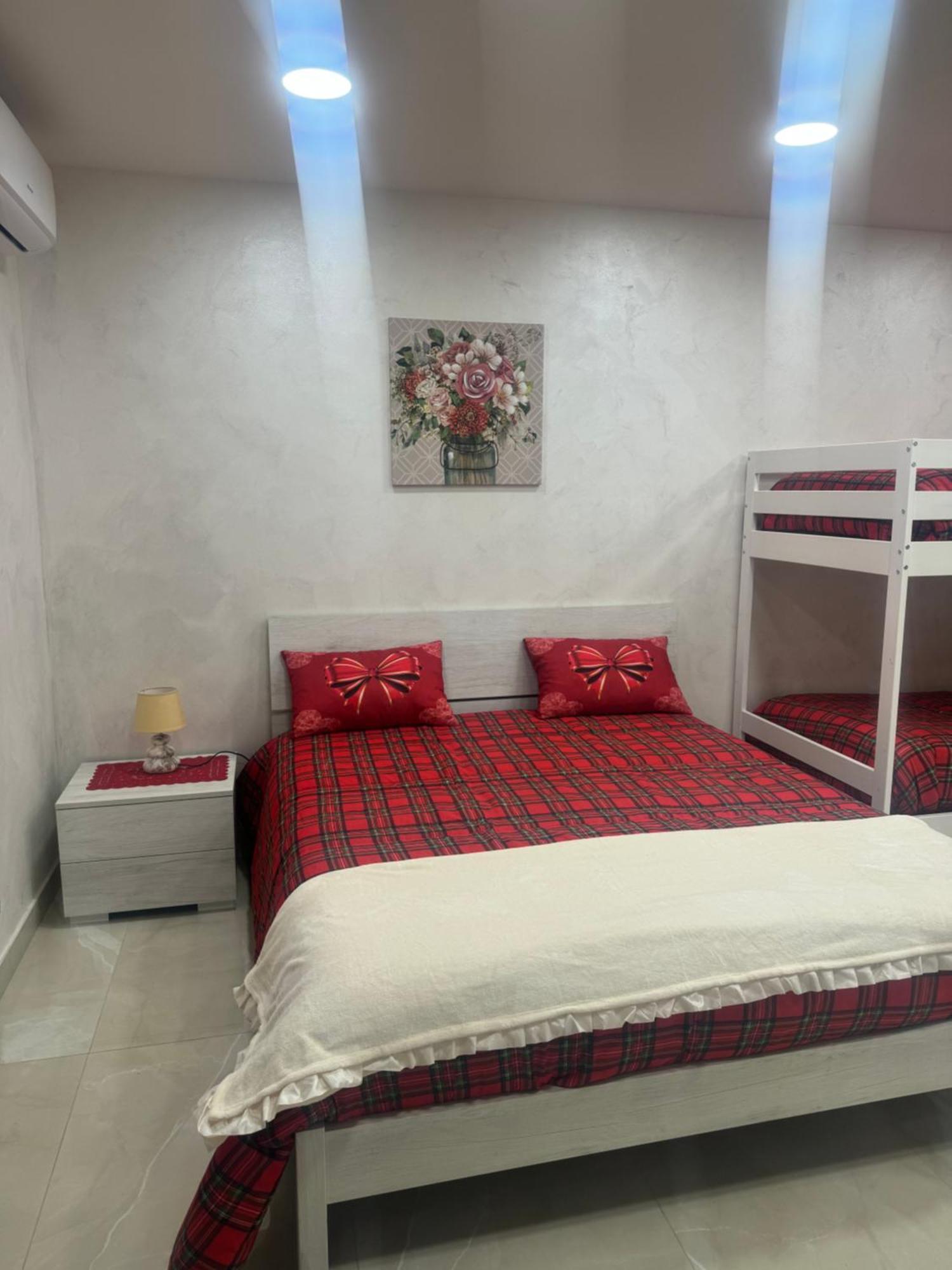 Chloehouse Apartment Napoli Bagian luar foto